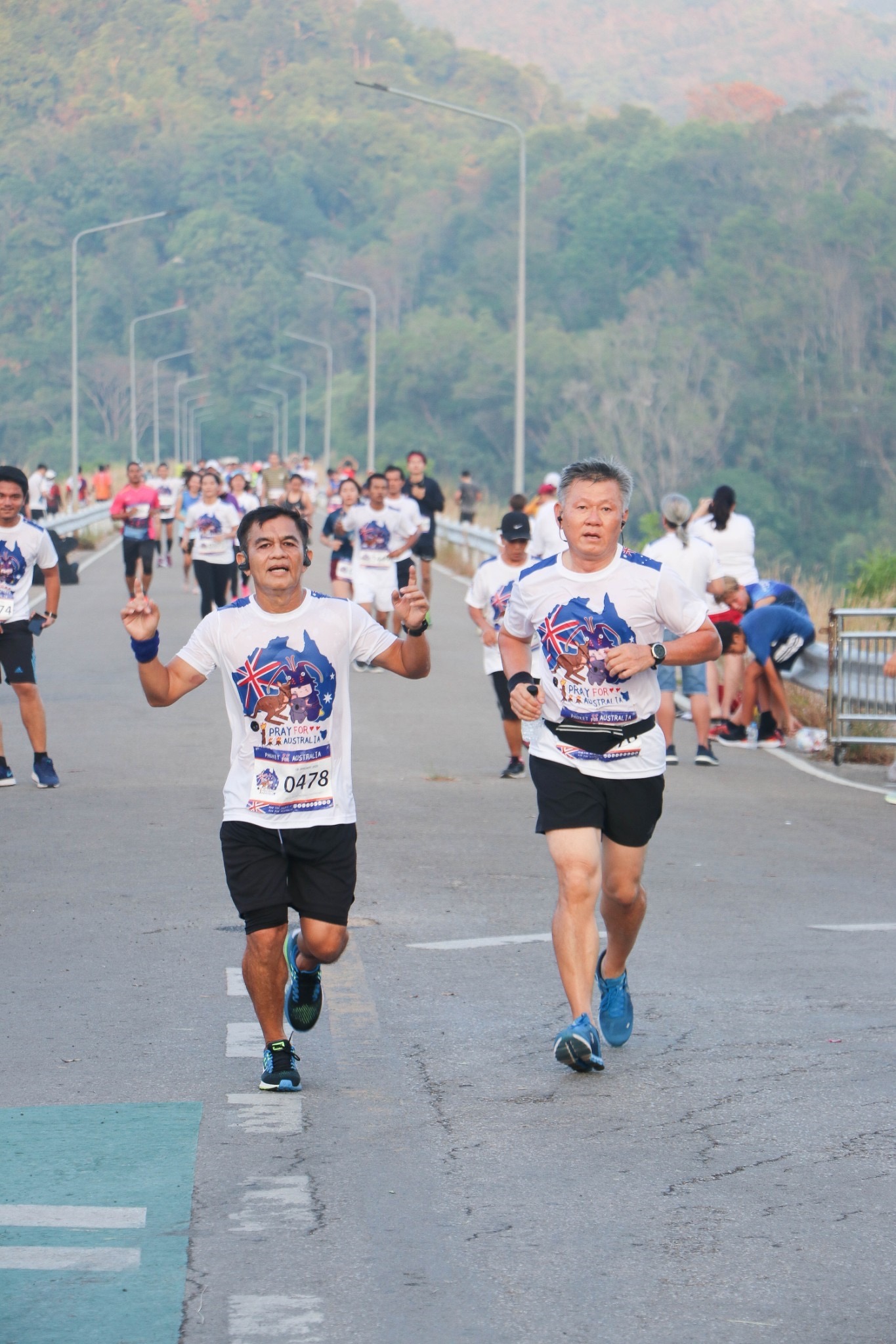 สมาคมธุรกิจการท่องเที่ยวจังหวัดภูเก็ตร่วมกับพันธมิตรจัด Run for Help, Run for Australia ยอดบริจาค 888,888 บาท