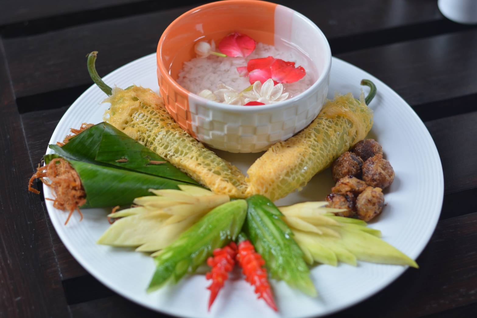 อยากทานอาหารไทยชาววังต้องไปที่ R-MAR RESORT AND SPA Patong Phuket